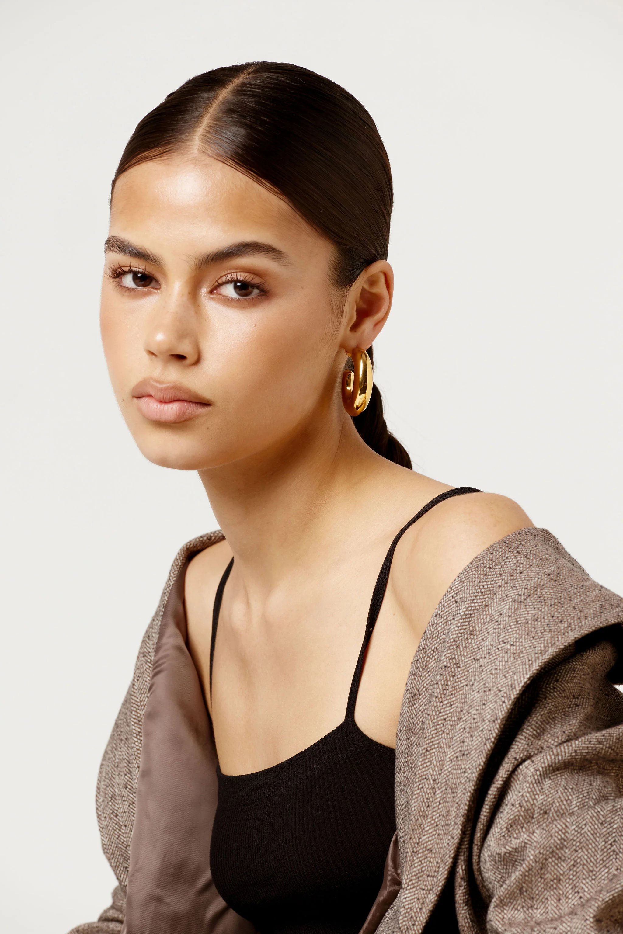 Kiki Hoop Earrings | 18K Gold - Image 5