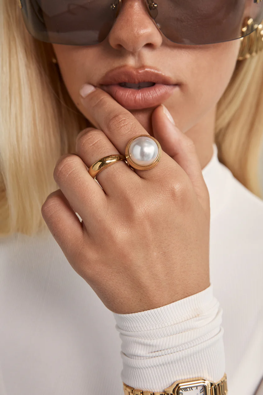 Rue Cler Pearl Ring | 18K Gold - Image 3